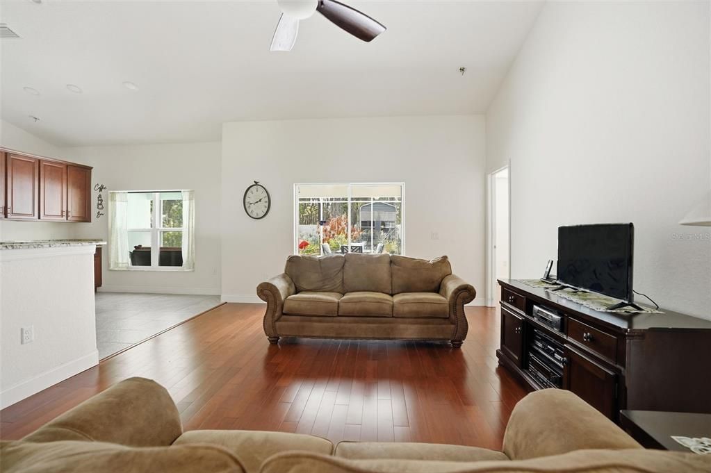 Active With Contract: $434,900 (4 beds, 2 baths, 2140 Square Feet)