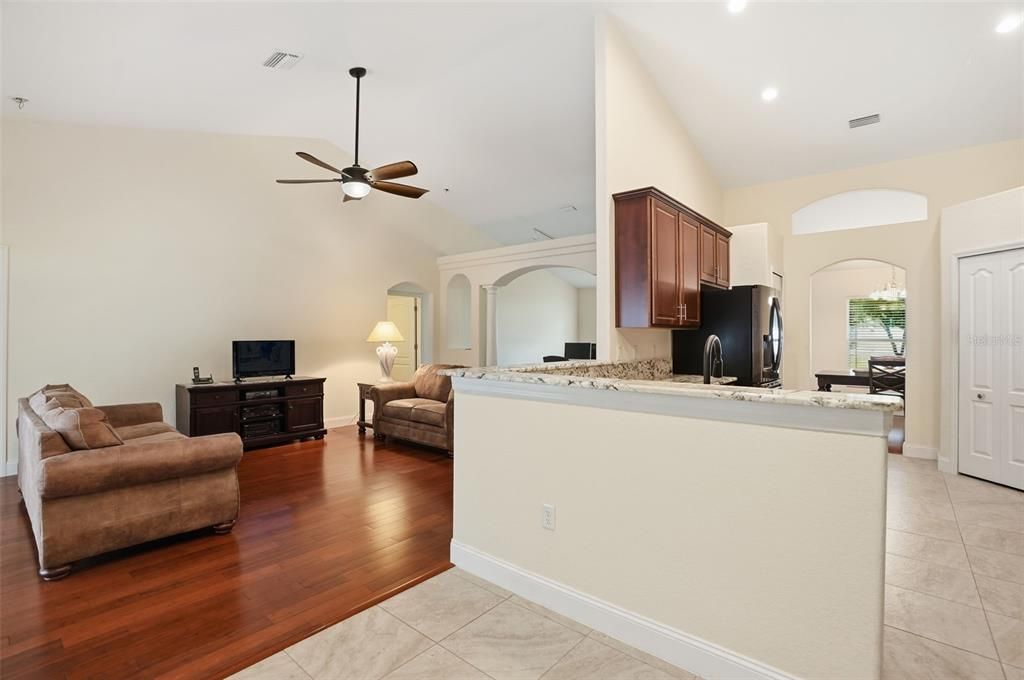 Active With Contract: $434,900 (4 beds, 2 baths, 2140 Square Feet)