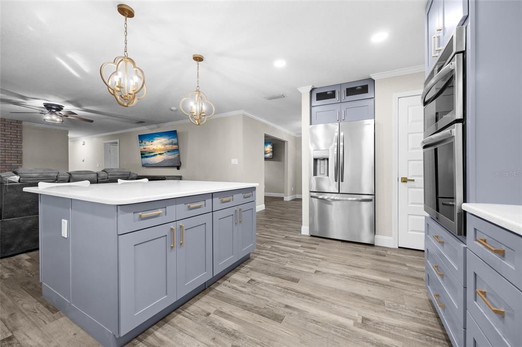 For Sale: $620,000 (4 beds, 2 baths, 2840 Square Feet)