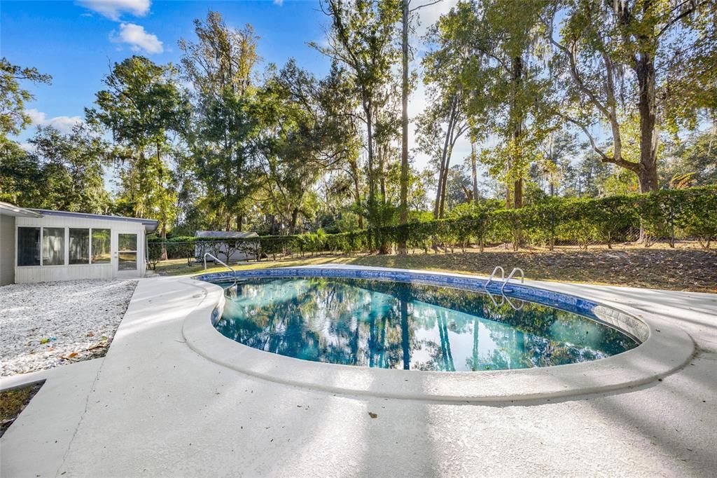 For Sale: $620,000 (4 beds, 2 baths, 2840 Square Feet)