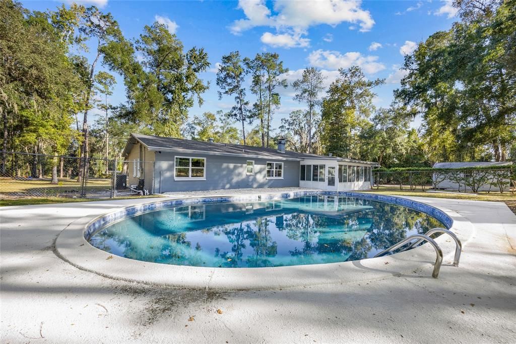 For Sale: $620,000 (4 beds, 2 baths, 2840 Square Feet)