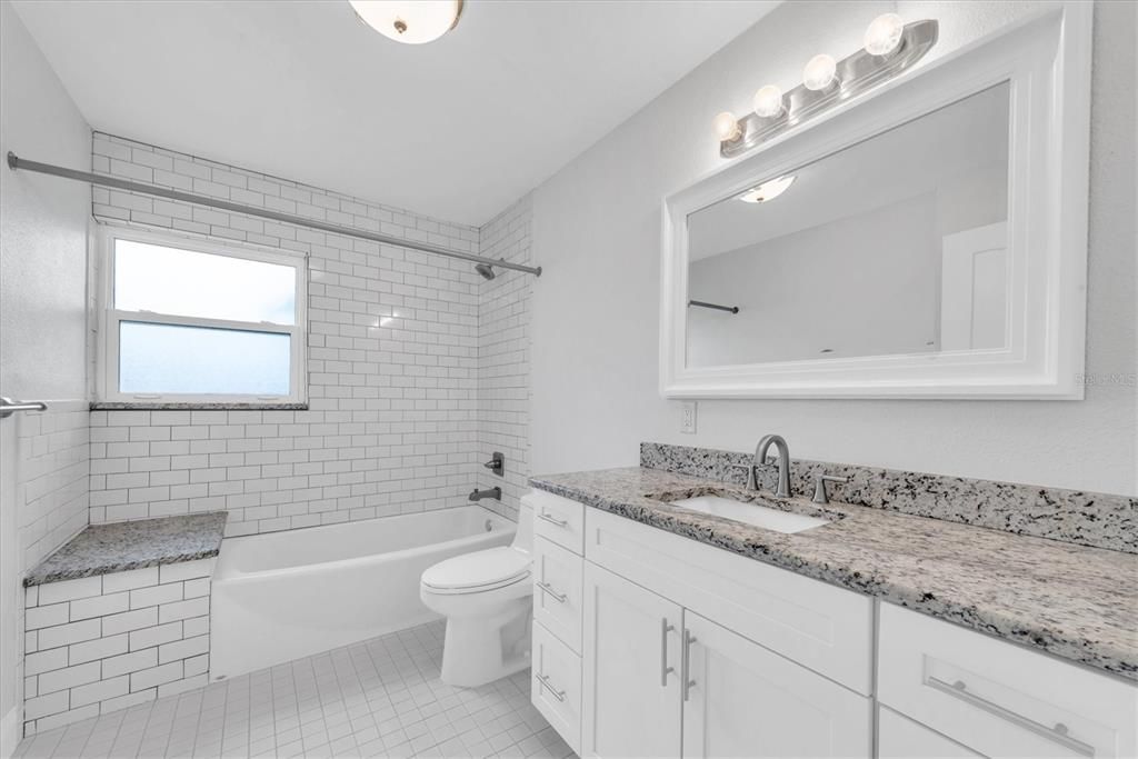 Activo con contrato: $3,200 (3 camas, 2 baños, 1479 Pies cuadrados)