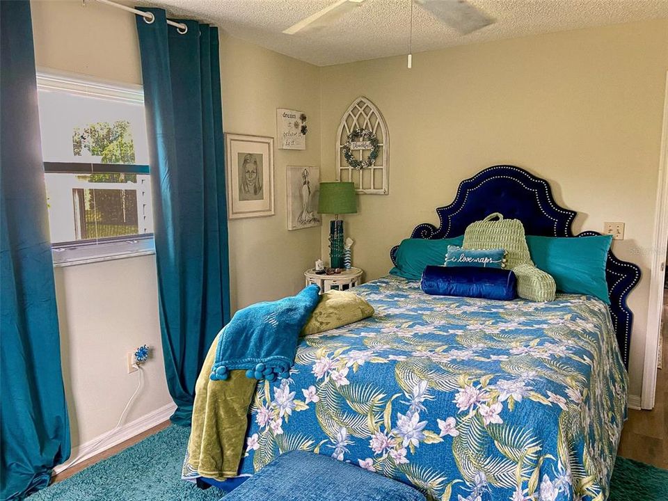 For Sale: $229,500 (2 beds, 2 baths, 1143 Square Feet)