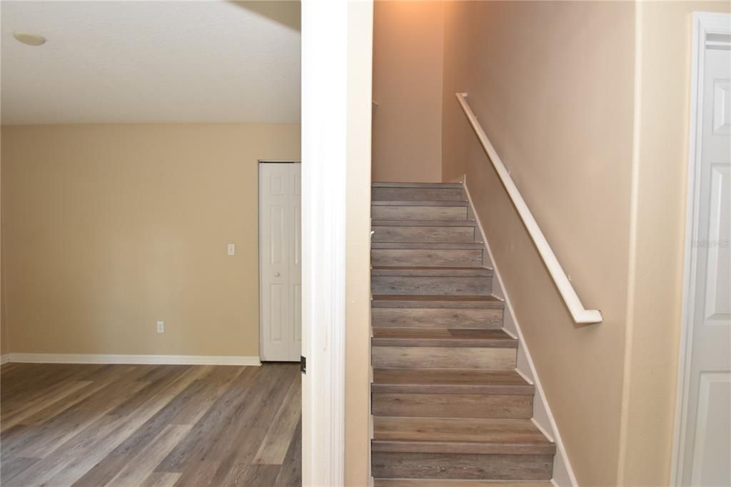 Под контрактом: $2,650 (4 спален, 3 ванн, 2513 Квадратных фут)