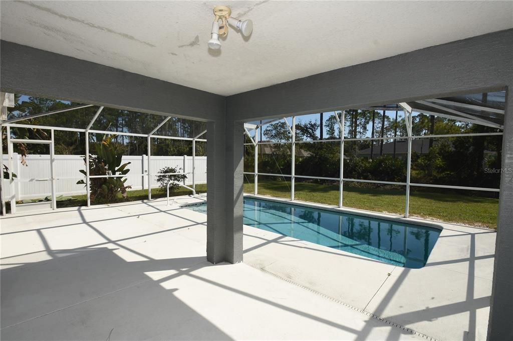 Под контрактом: $2,650 (4 спален, 3 ванн, 2513 Квадратных фут)