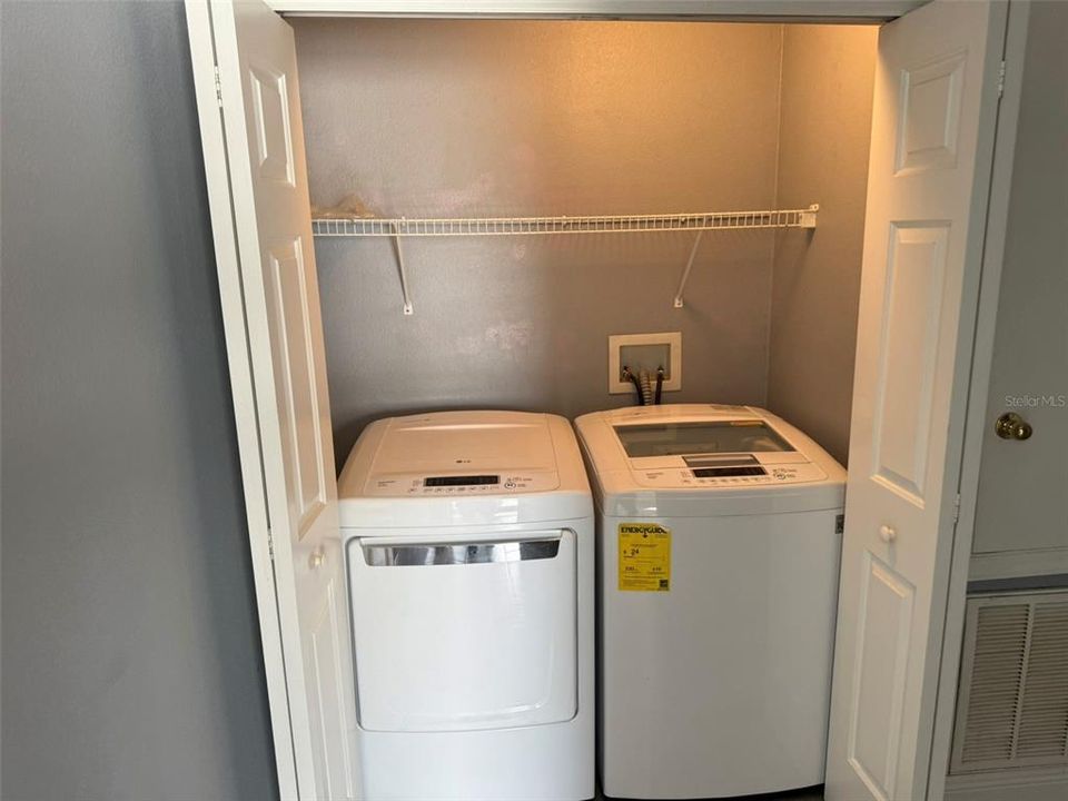 For Sale: $222,000 (2 beds, 2 baths, 1191 Square Feet)