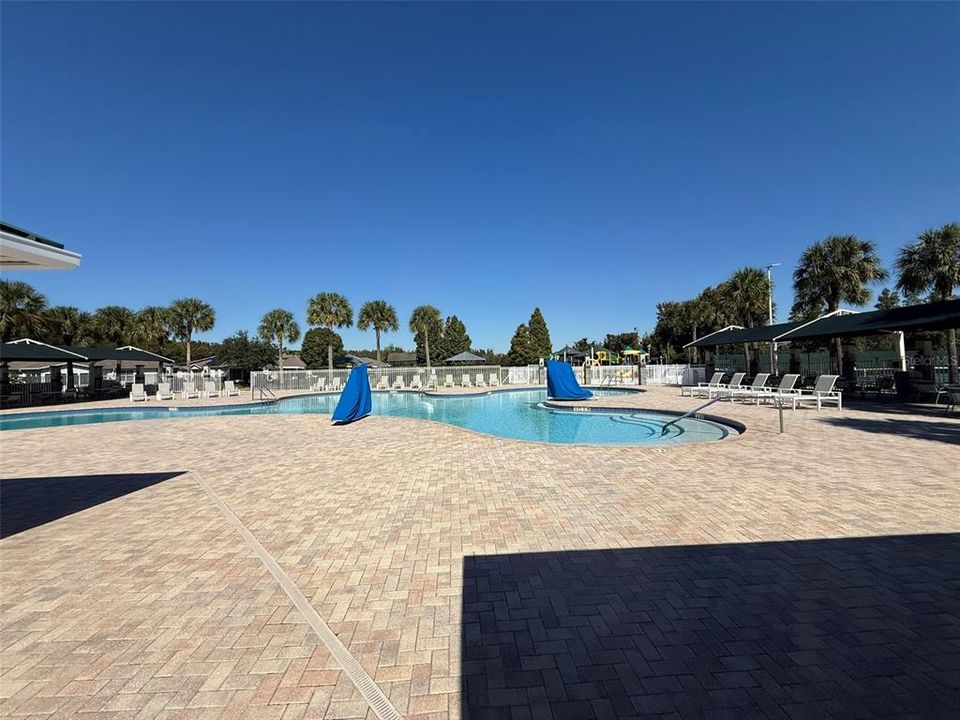 For Sale: $222,000 (2 beds, 2 baths, 1191 Square Feet)