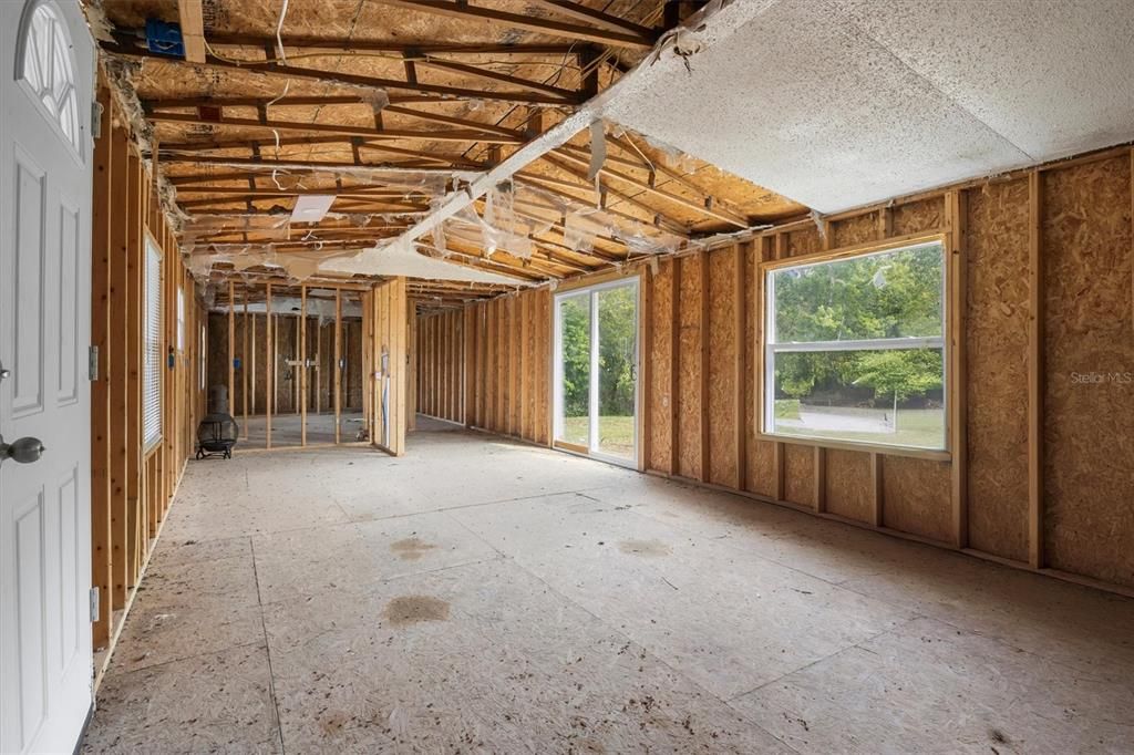 En Venta: $195,000 (3 camas, 2 baños, 1064 Pies cuadrados)