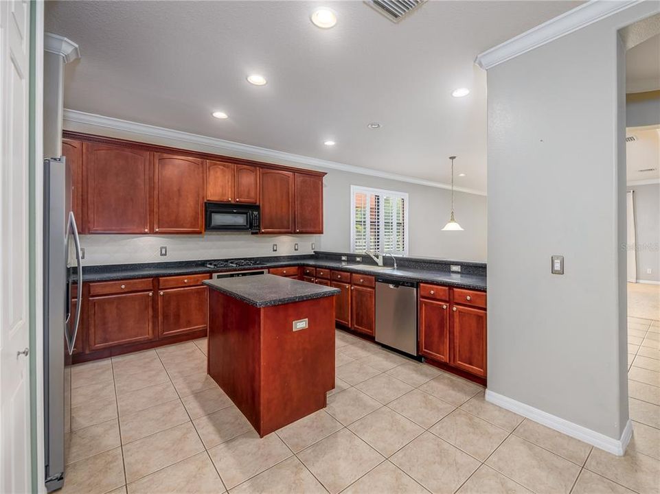 For Sale: $450,000 (3 beds, 2 baths, 2142 Square Feet)