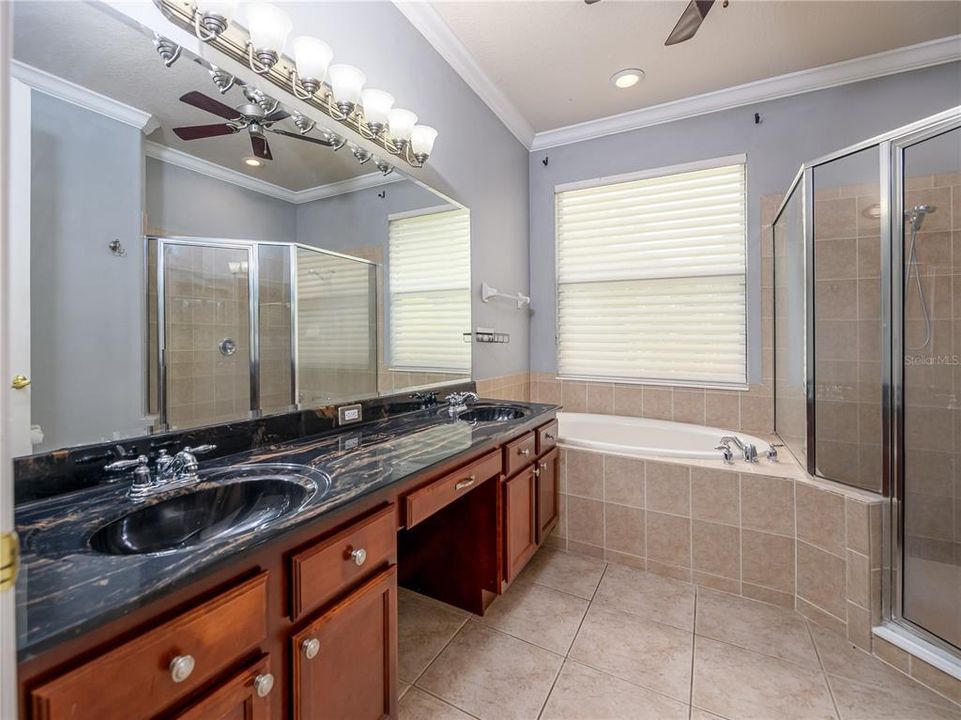 For Sale: $450,000 (3 beds, 2 baths, 2142 Square Feet)