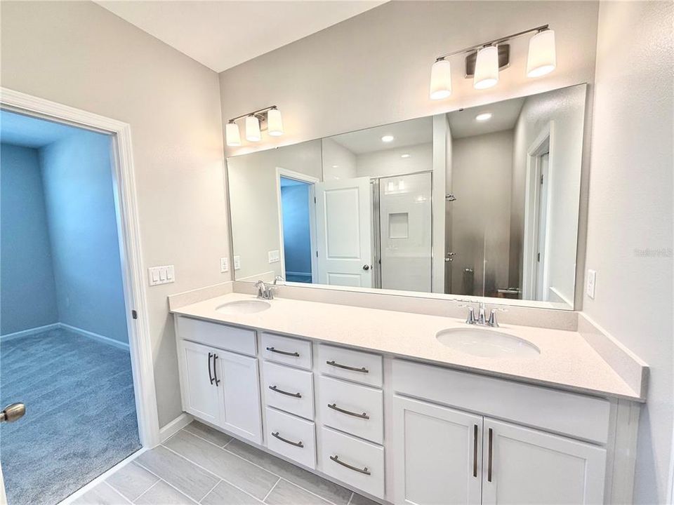 For Rent: $2,600 (3 beds, 2 baths, 1691 Square Feet)