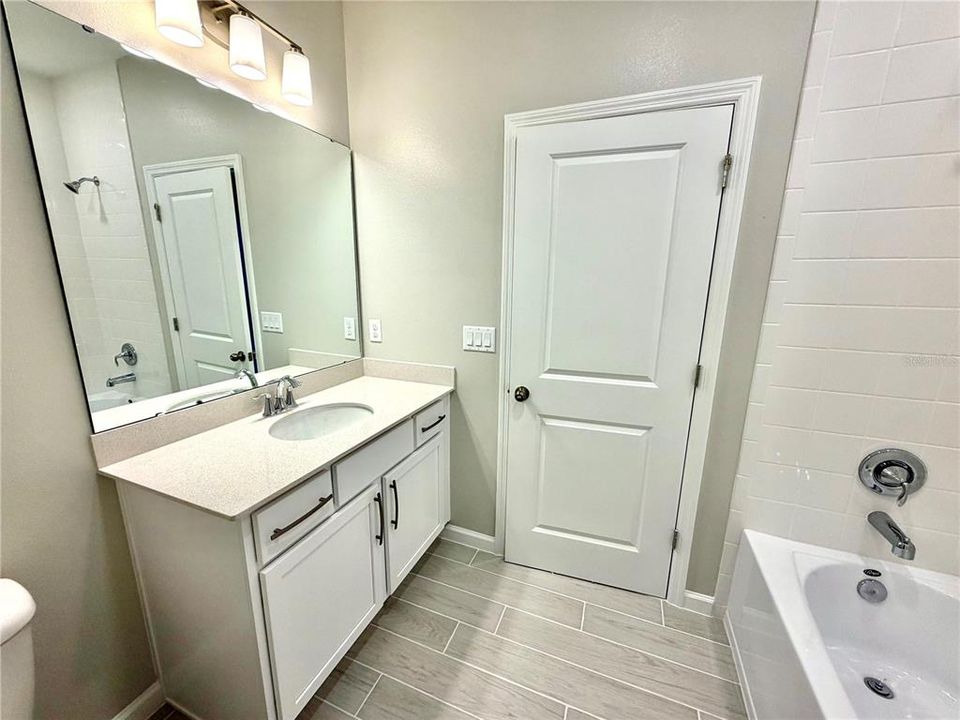 For Rent: $2,600 (3 beds, 2 baths, 1691 Square Feet)