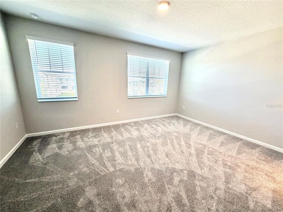 For Rent: $2,600 (3 beds, 2 baths, 1691 Square Feet)