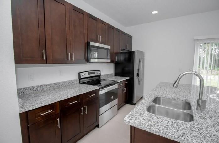 For Sale: $265,000 (4 beds, 2 baths, 1580 Square Feet)