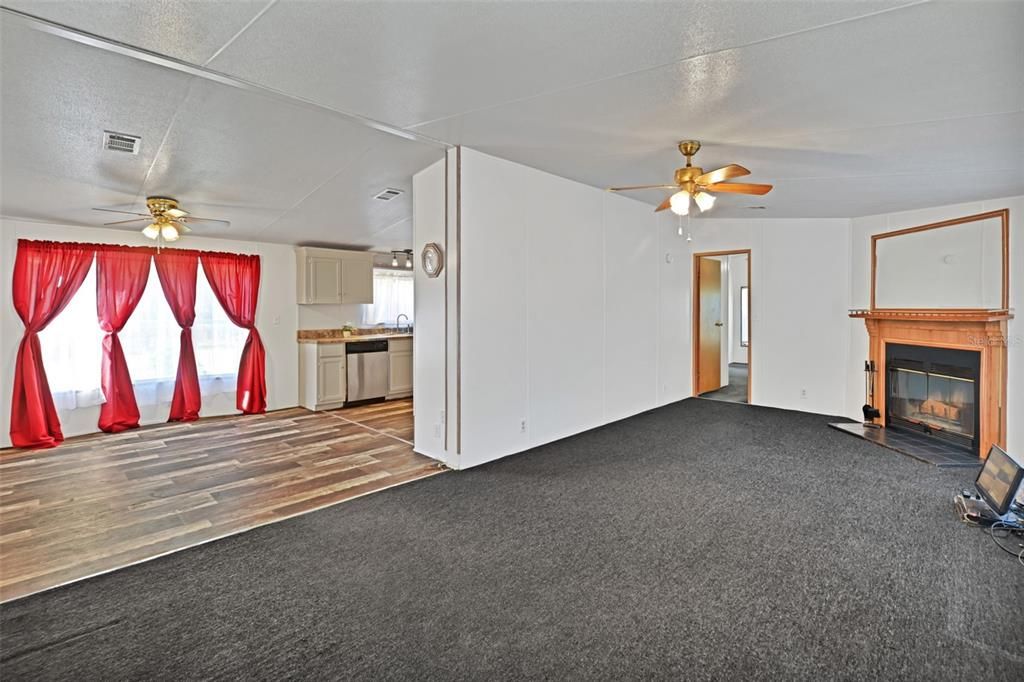 На продажу: $199,000 (3 спален, 2 ванн, 1344 Квадратных фут)