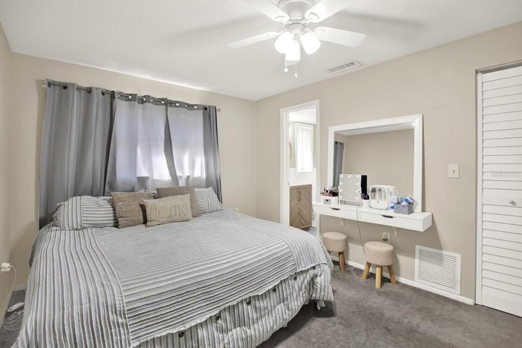 Active With Contract: $420,000 (3 beds, 2 baths, 1538 Square Feet)