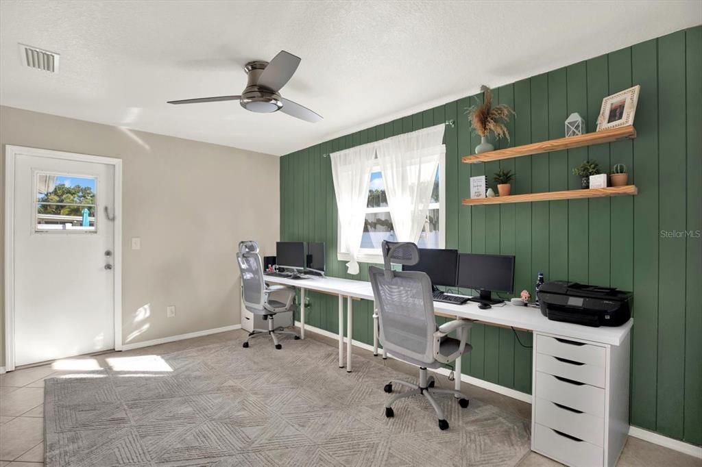 Active With Contract: $420,000 (3 beds, 2 baths, 1538 Square Feet)