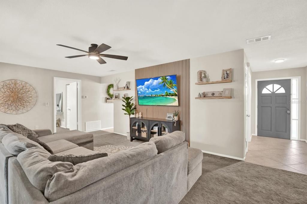 Active With Contract: $420,000 (3 beds, 2 baths, 1538 Square Feet)