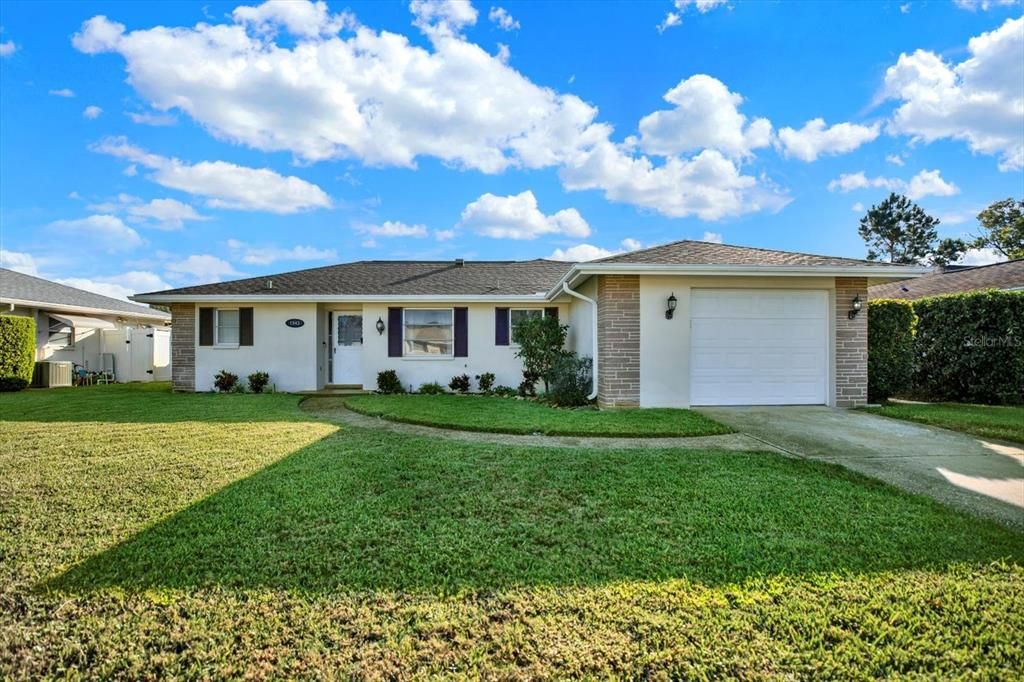 Active With Contract: $420,000 (3 beds, 2 baths, 1538 Square Feet)