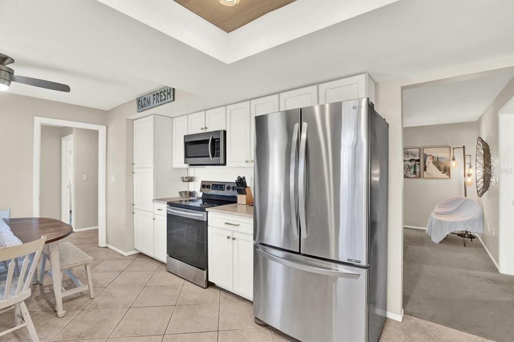 Active With Contract: $420,000 (3 beds, 2 baths, 1538 Square Feet)
