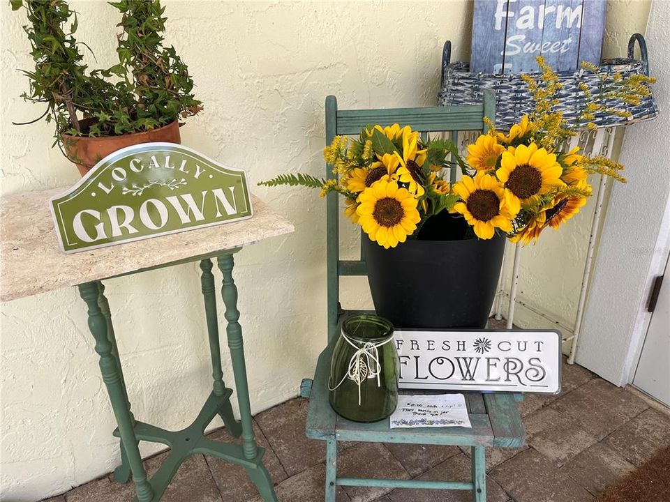 На продажу: $1,195,000 (4 спален, 2 ванн, 2583 Квадратных фут)