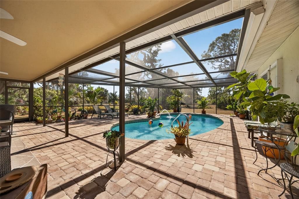 На продажу: $1,195,000 (4 спален, 2 ванн, 2583 Квадратных фут)