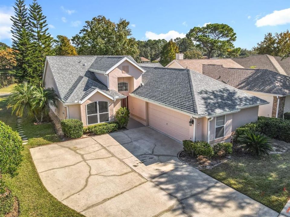 For Sale: $370,000 (2 beds, 2 baths, 1609 Square Feet)