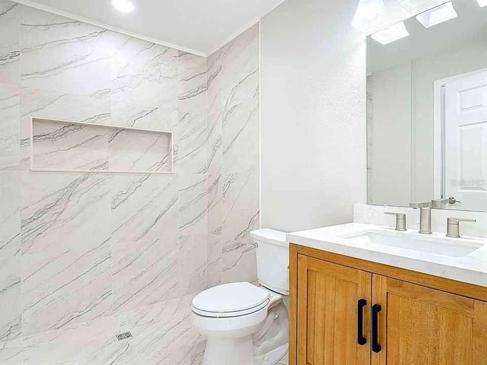 For Sale: $370,000 (2 beds, 2 baths, 1609 Square Feet)