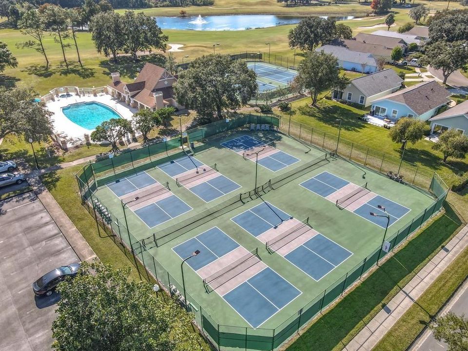 For Sale: $370,000 (2 beds, 2 baths, 1609 Square Feet)