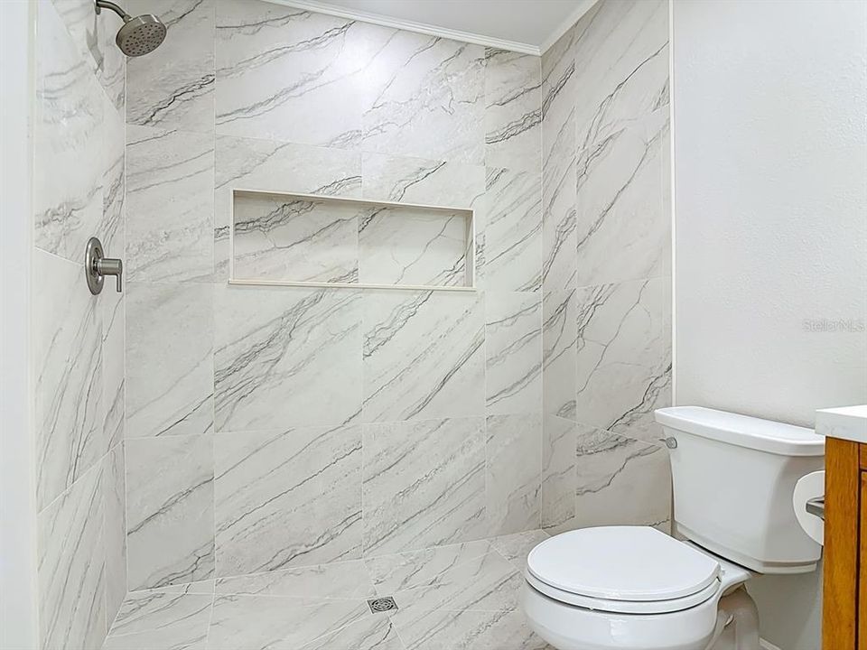 For Sale: $370,000 (2 beds, 2 baths, 1609 Square Feet)