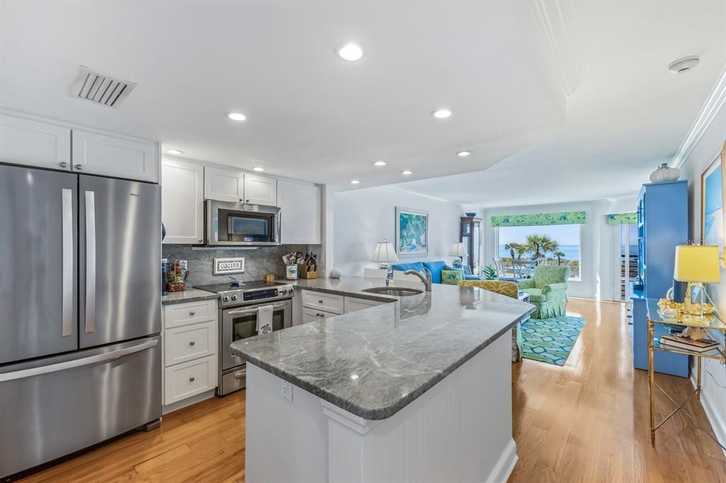 待售: $1,175,000 (1 贝兹, 2 浴室, 900 平方英尺)