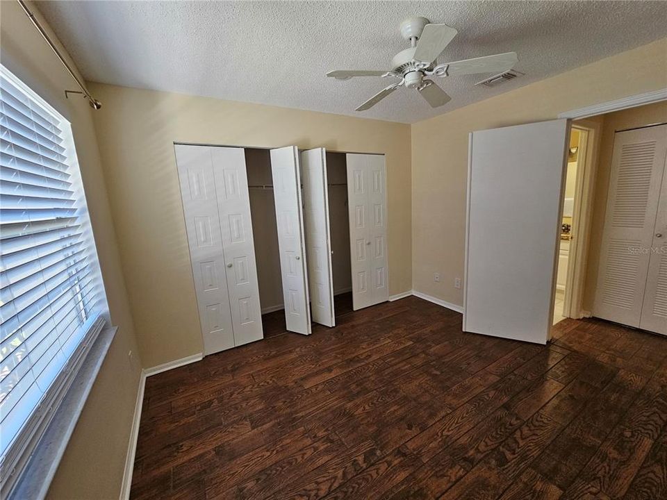 For Rent: $1,875 (2 beds, 2 baths, 1378 Square Feet)