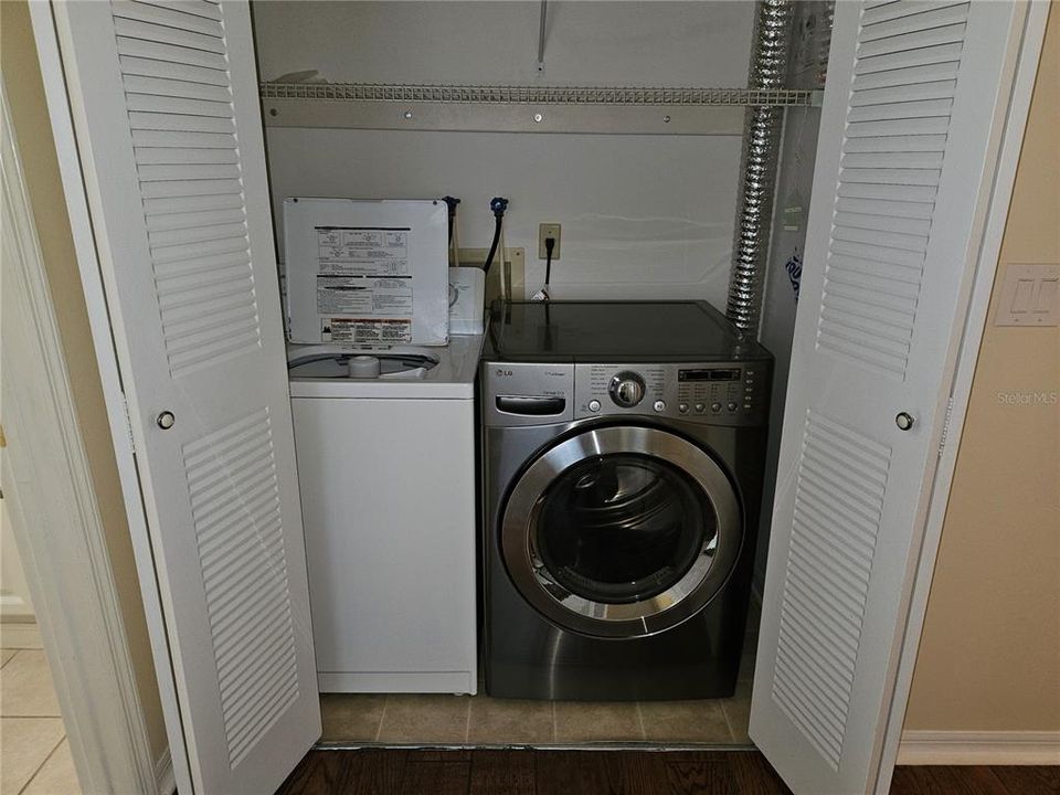 For Rent: $1,875 (2 beds, 2 baths, 1378 Square Feet)