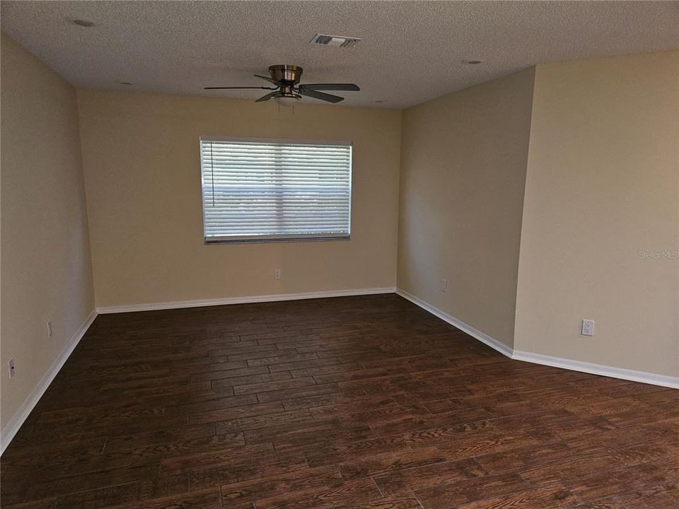 For Rent: $1,875 (2 beds, 2 baths, 1378 Square Feet)