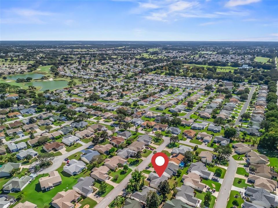 合同活跃: $267,500 (3 贝兹, 2 浴室, 1262 平方英尺)