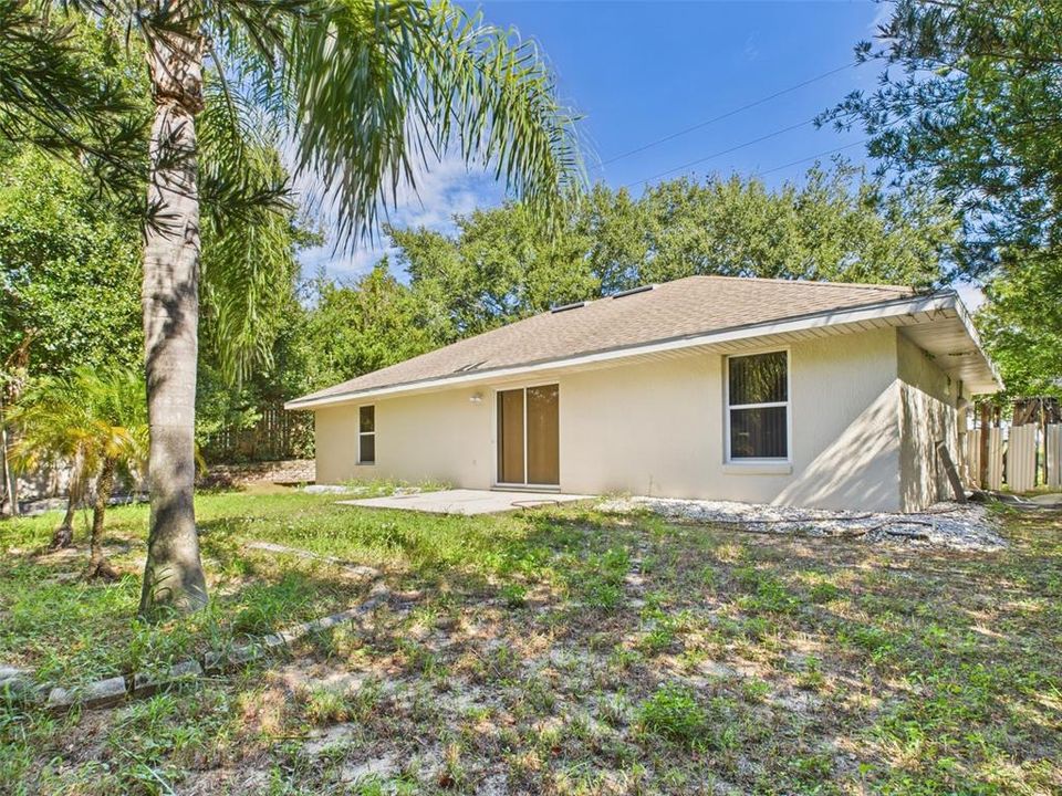 Под контрактом: $310,000 (3 спален, 2 ванн, 1257 Квадратных фут)