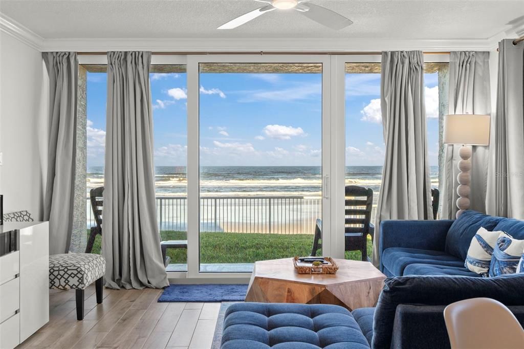 合同活跃: $759,000 (2 贝兹, 2 浴室, 1192 平方英尺)