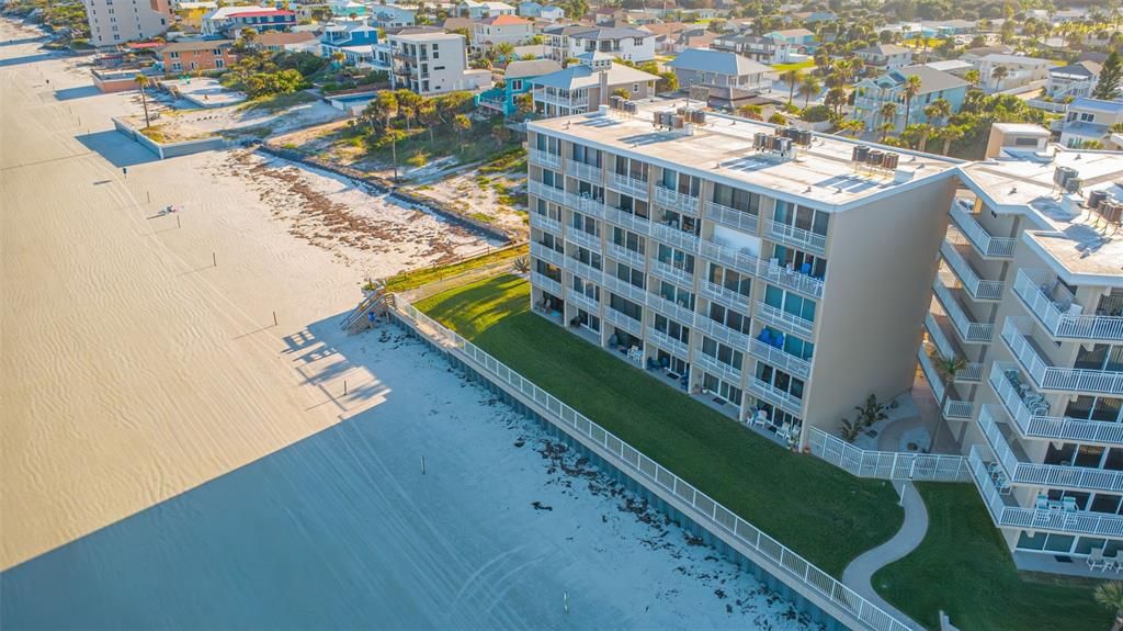 合同活跃: $759,000 (2 贝兹, 2 浴室, 1192 平方英尺)