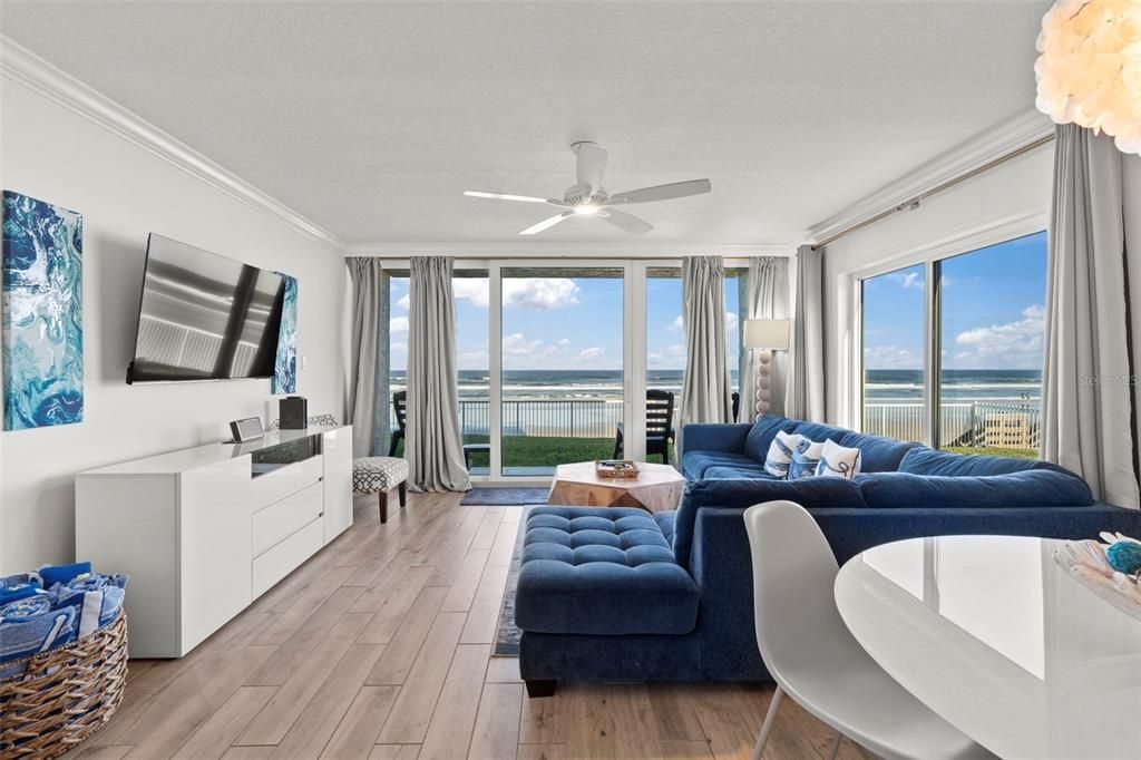 合同活跃: $759,000 (2 贝兹, 2 浴室, 1192 平方英尺)