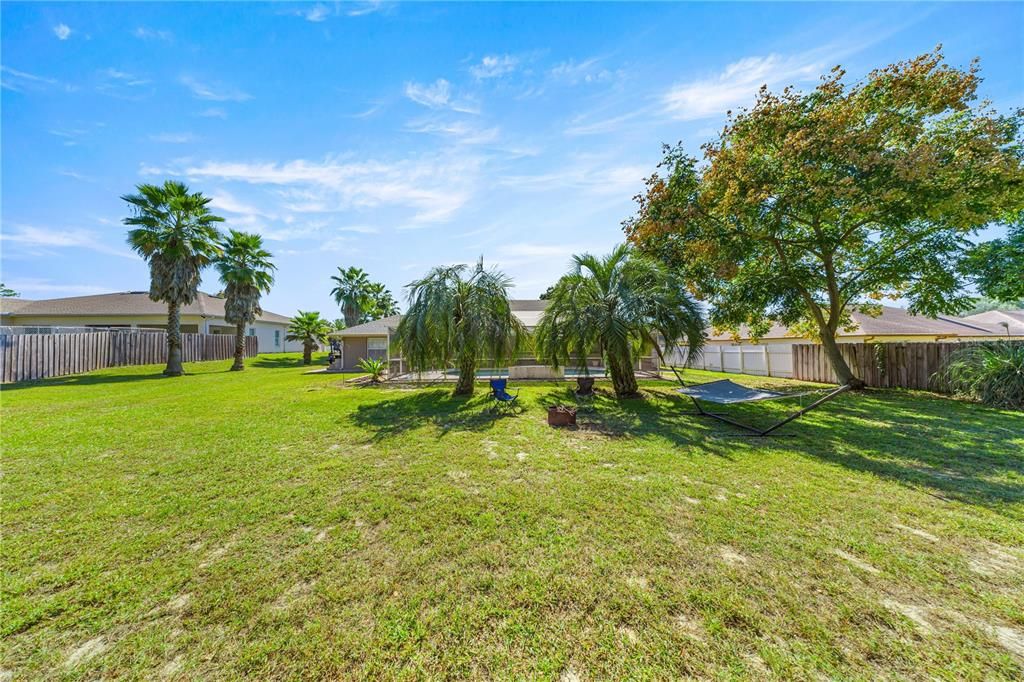 合同活跃: $479,000 (3 贝兹, 2 浴室, 2463 平方英尺)