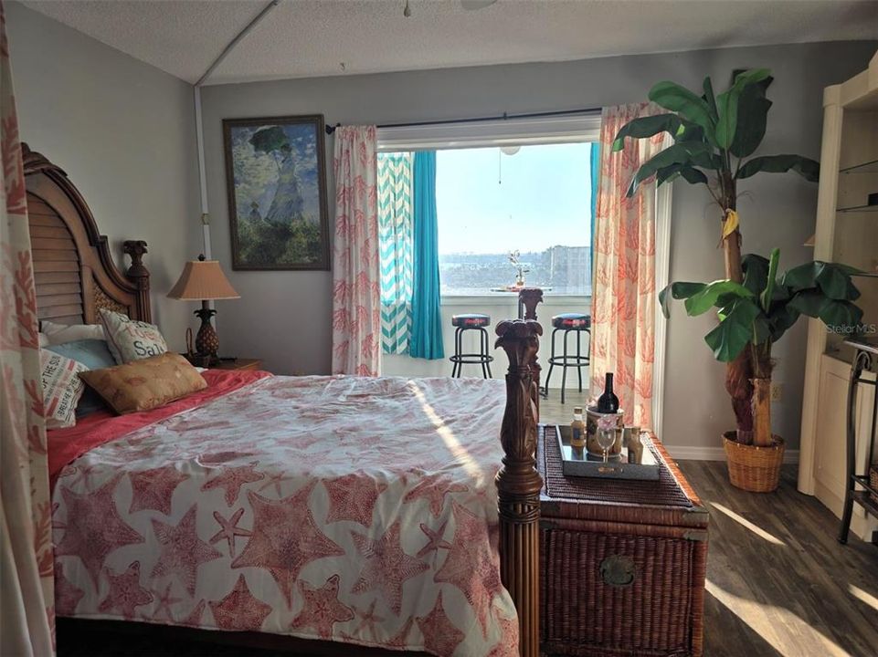 待售: $137,900 (1 贝兹, 1 浴室, 480 平方英尺)