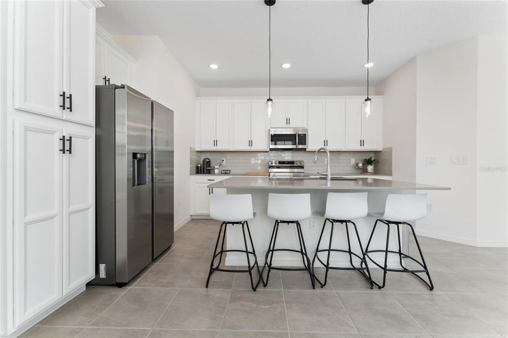 На продажу: $524,900 (4 спален, 3 ванн, 1914 Квадратных фут)