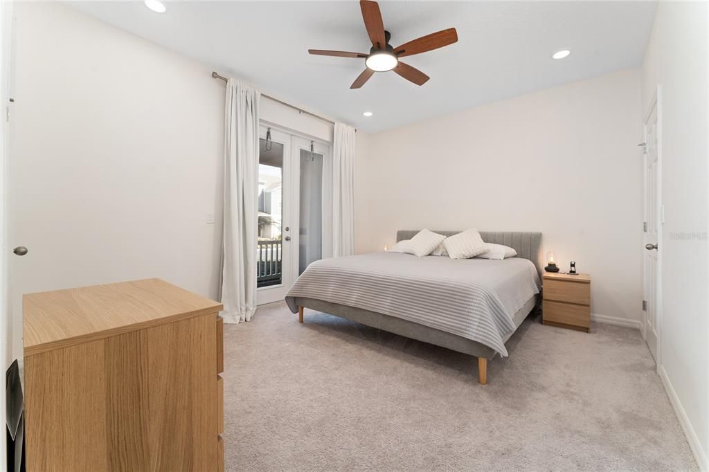 На продажу: $524,900 (4 спален, 3 ванн, 1914 Квадратных фут)