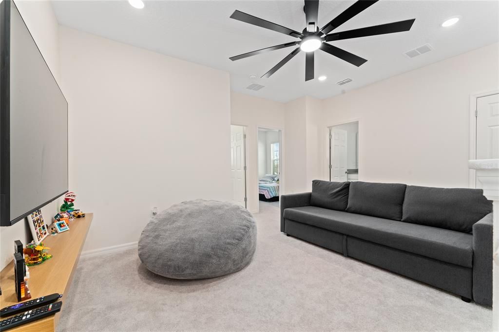 На продажу: $524,900 (4 спален, 3 ванн, 1914 Квадратных фут)