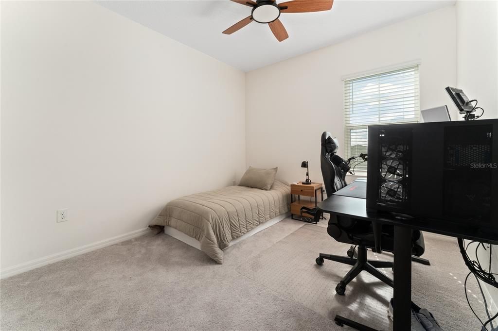 На продажу: $524,900 (4 спален, 3 ванн, 1914 Квадратных фут)