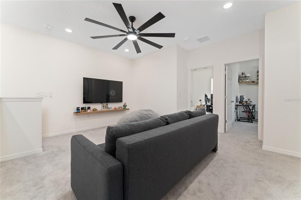 На продажу: $524,900 (4 спален, 3 ванн, 1914 Квадратных фут)