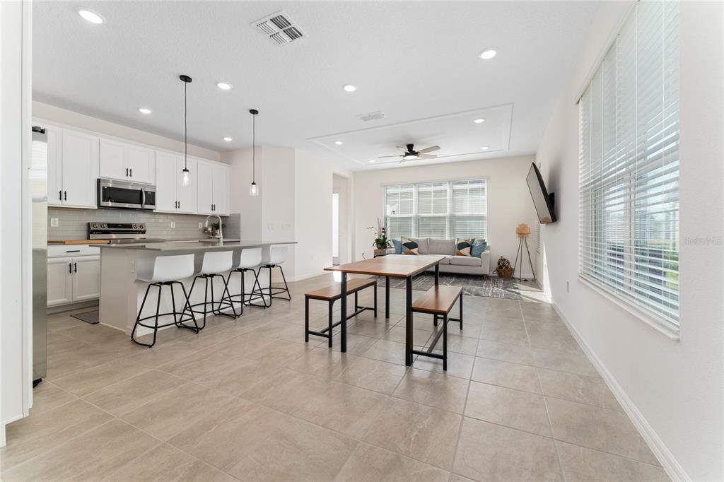 На продажу: $524,900 (4 спален, 3 ванн, 1914 Квадратных фут)