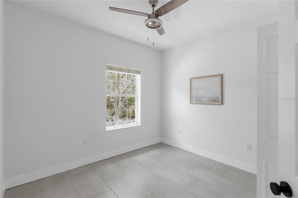 For Rent: $2,450 (3 beds, 2 baths, 1628 Square Feet)