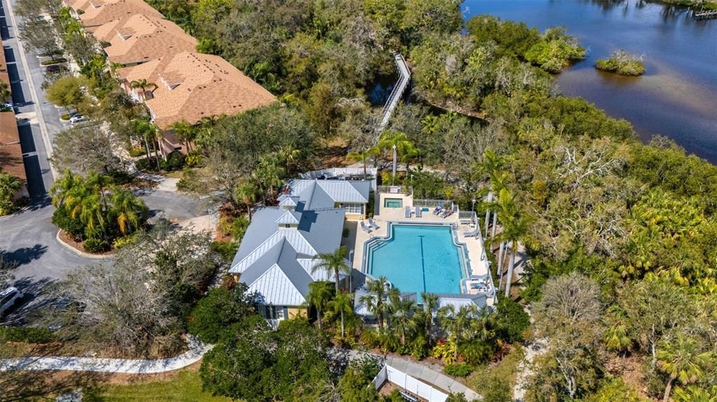 For Rent: $2,450 (3 beds, 2 baths, 1628 Square Feet)