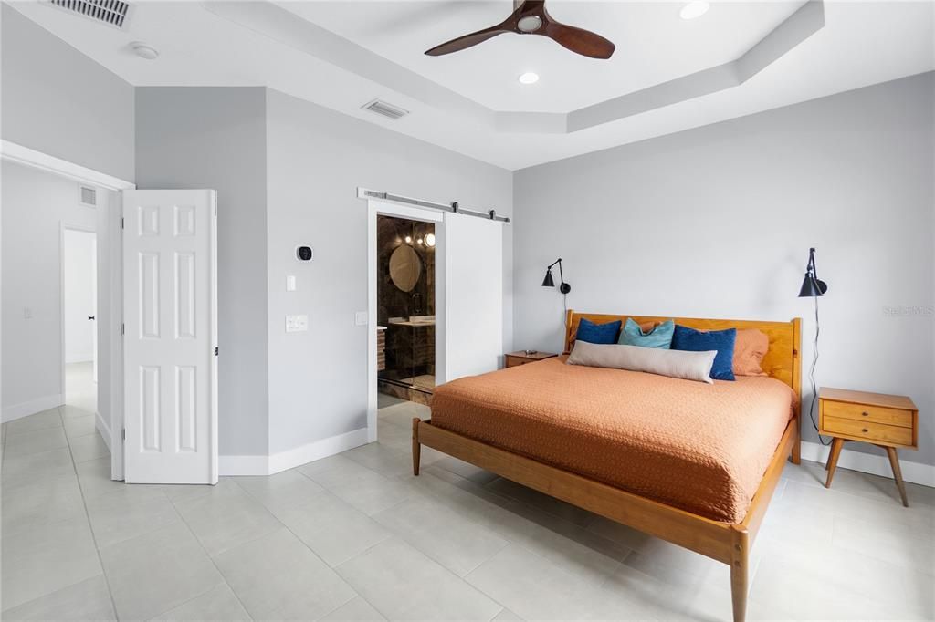 For Rent: $2,450 (3 beds, 2 baths, 1628 Square Feet)